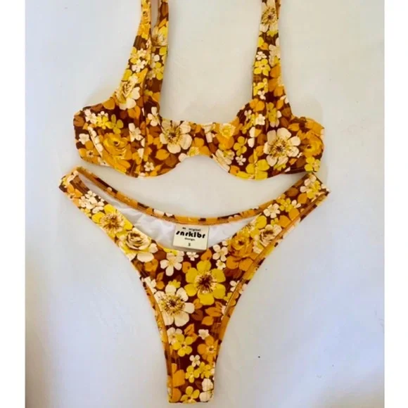 Floral Bikini Snorkelbear Swimwear - Picture 2 of 4